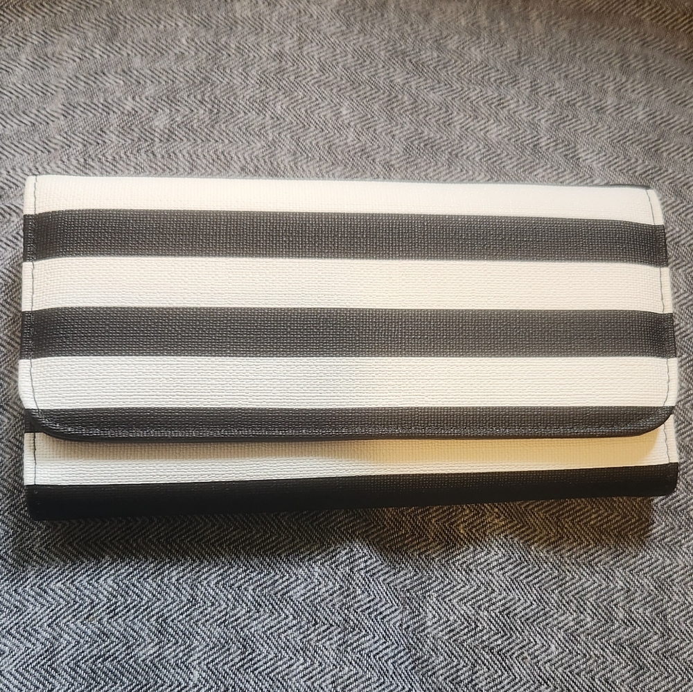 NWOT KUT From The Kloth Black & White Striped Trifold Wallet